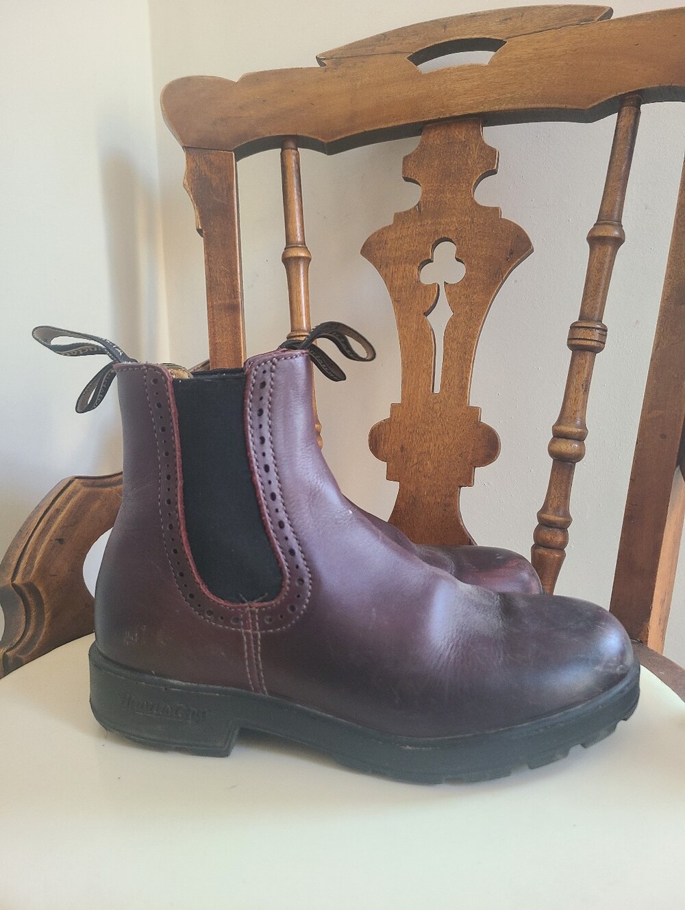 Burgundy Leather Blundstone Boots 1352